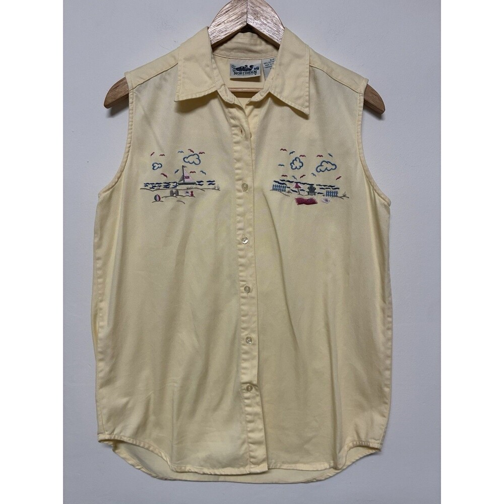 Northern Reflections Women’s Small Yellow Beach Embroidered Sleeveless BD Shirt